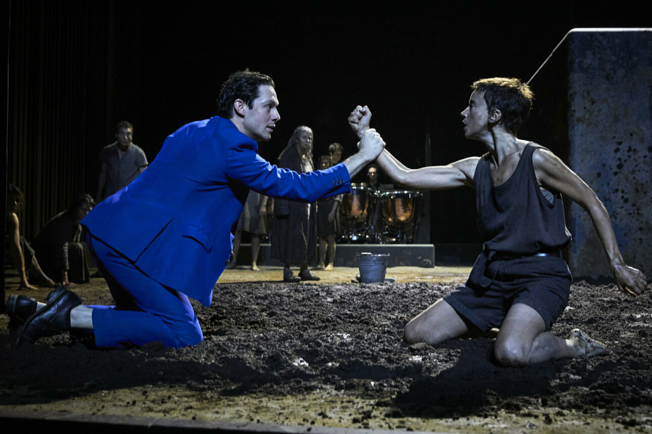 Electre Oreste Euripide Ivo van Hove Comedie Francaise Christophe Raynaud de Lage