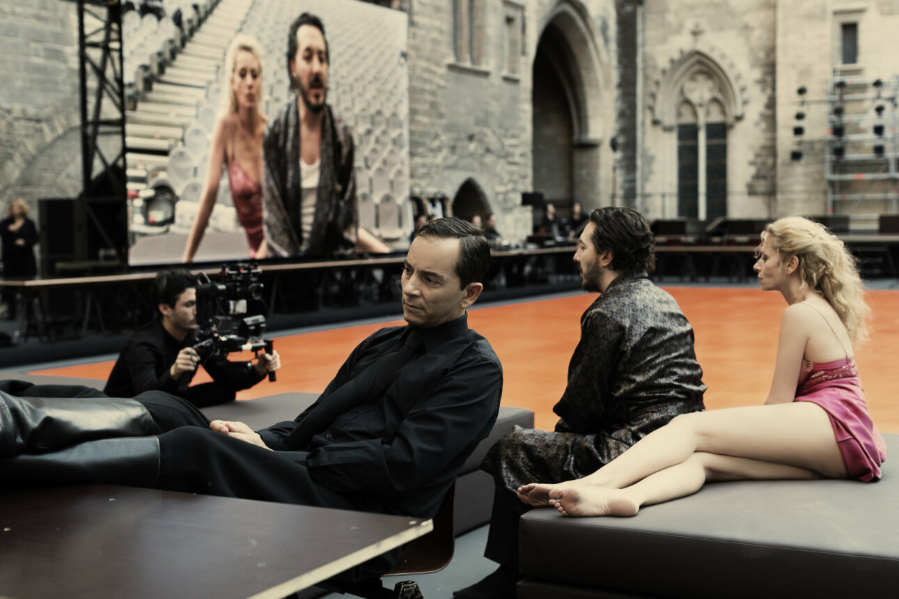 Les Damnes - Comédie-Francaise - Ivo van Hove - Festival d'Avginon - Cour d'honneur du Palais des Papes © Jan Verswevyeld