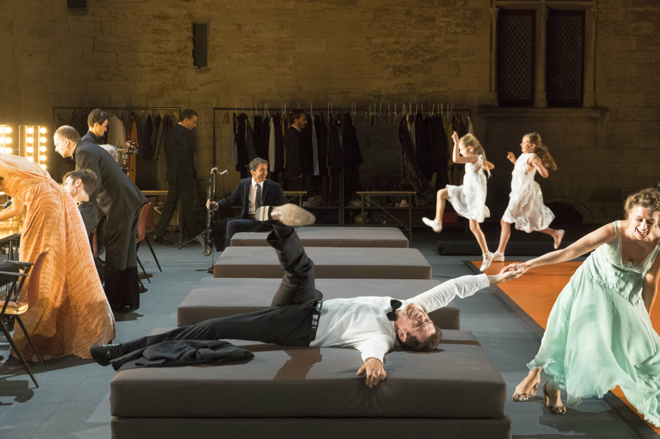 Les Damnes - Comédie-Francaise - Ivo van Hove - Festival d'Avginon - Cour d'honneur du Palais des Papes © Jan Verswevyeld