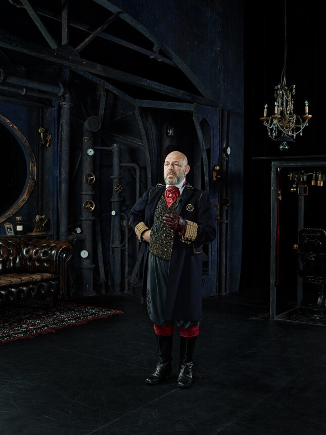 Jouer ! Fabrice Robin - 20 000 lieues sous les mers - Christian Hecq - Valérie Lesort - Photographie de costumes de théâtre - Coulisses - Comédie-Française