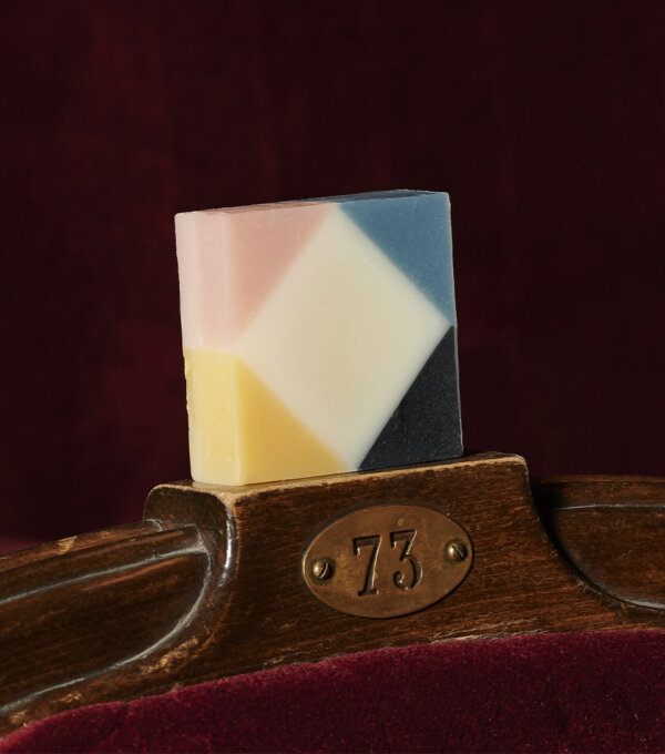 Savon Ciment - savonnerie Paris - saponification à froid - bio - naturel - arlequin - comedie francaise