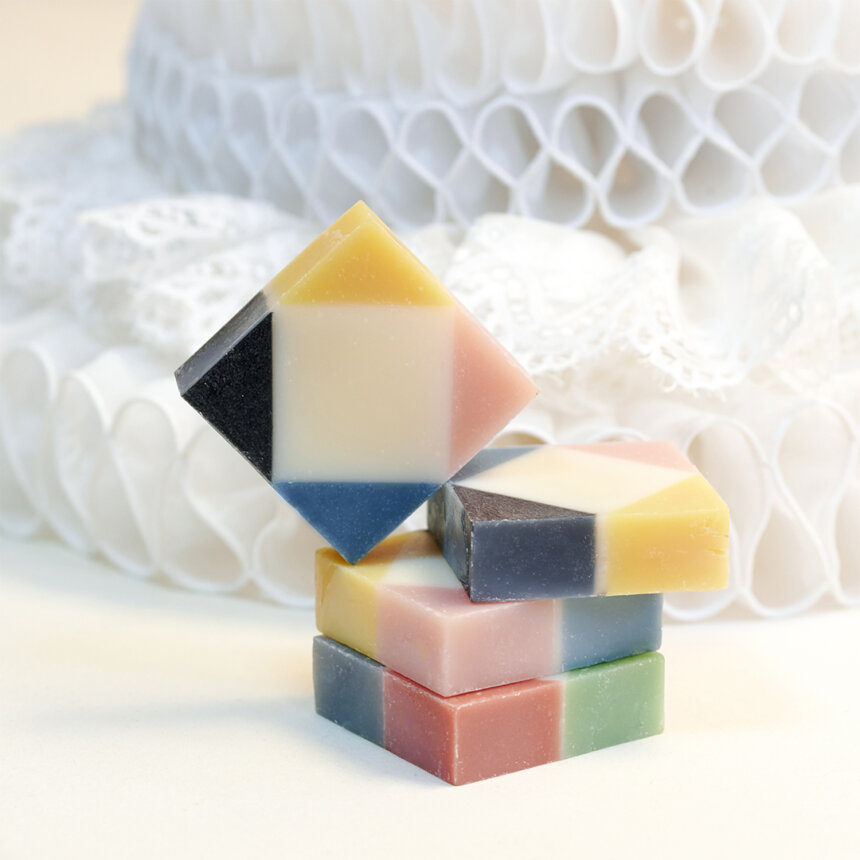 Savon Ciment - savonnerie Paris - saponification à froid - bio - naturel - arlequin - comedie francaise