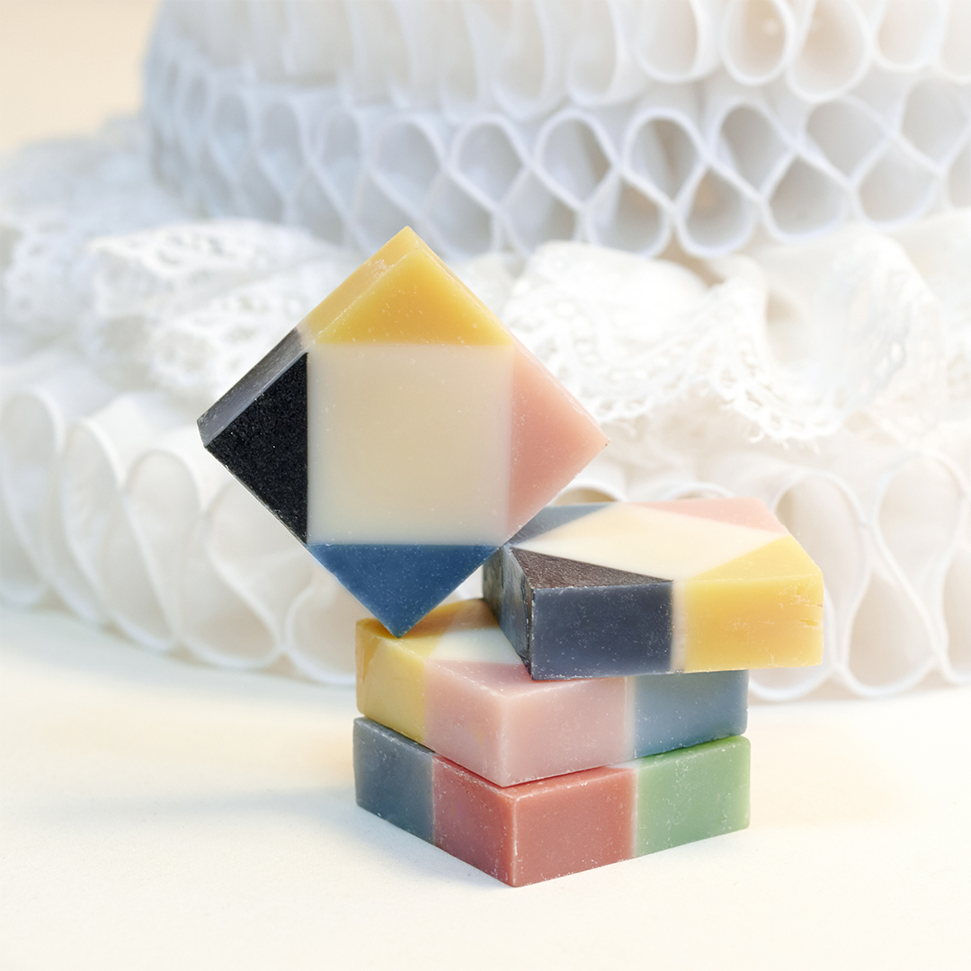 Savon Ciment - savonnerie Paris - saponification à froid - bio - naturel - arlequin - comedie francaise