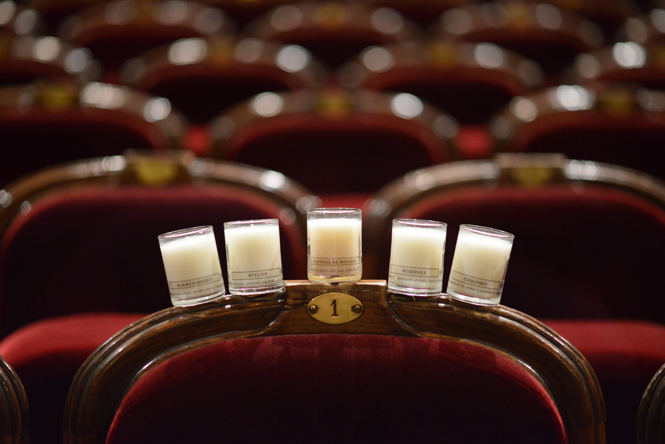 Bougie de la Comédie-Française - Olivia Giacobetti - Coulisses de théâtre - Fauteuil de Molière - Idées cadeaux culture