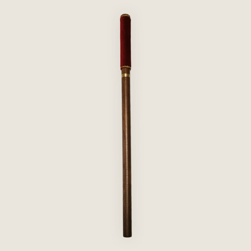Brigadier de theatre trois 3 coups baton de regisseur accessoire theatre coulisses comedie francaise fabrique a la main artisan