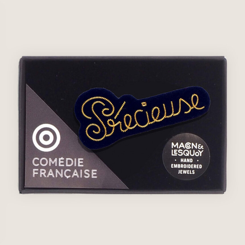 Macon et Lesquoy x Comedie Francaise - Broche brodée a la main - accessoire mode - idee cadeau theatre - précieuse dans boite