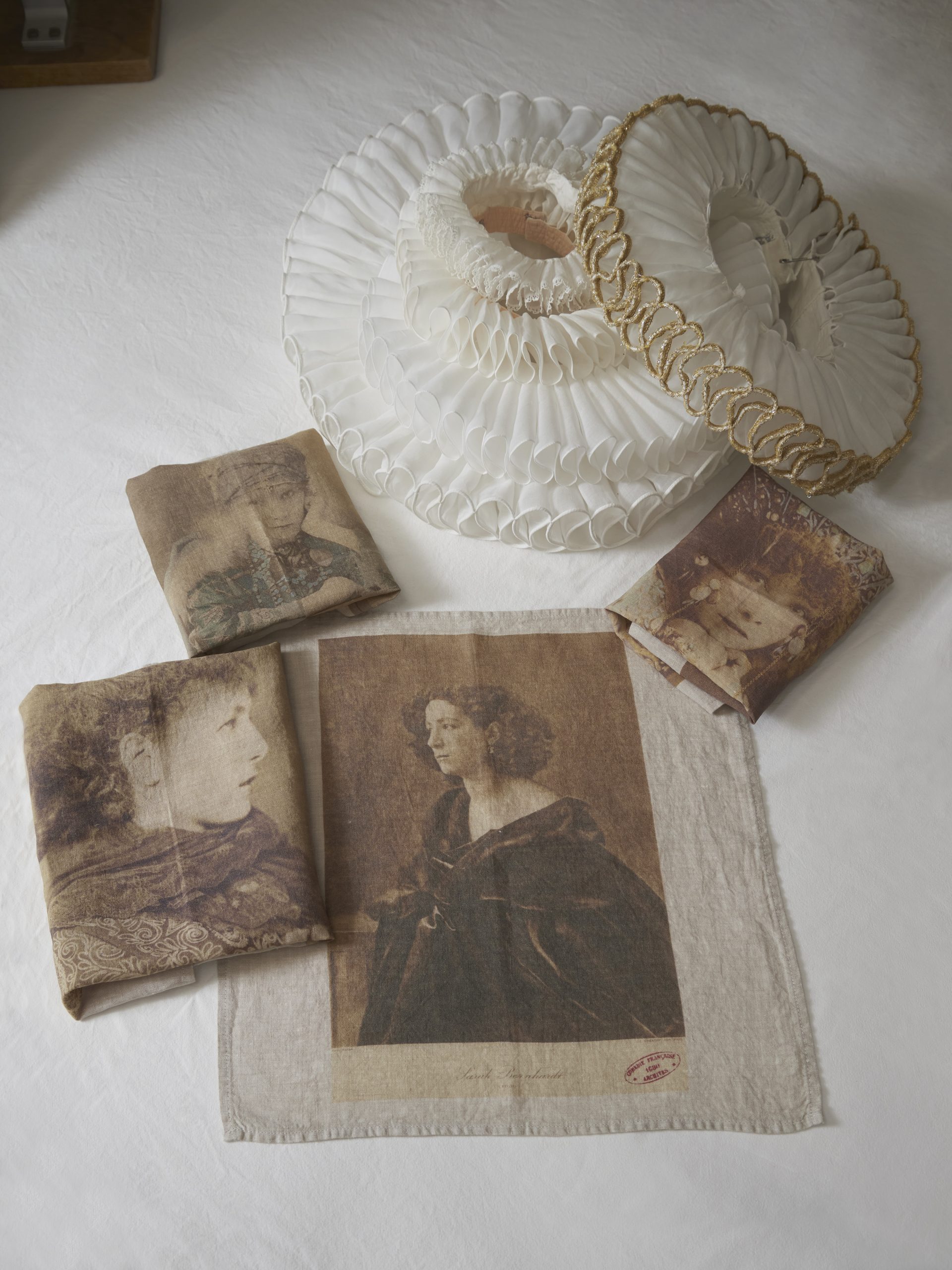 Série Limitée Louise Comédie Française Linge de Maison Archives théâtre Sarahe Bernhardt Serviettes
