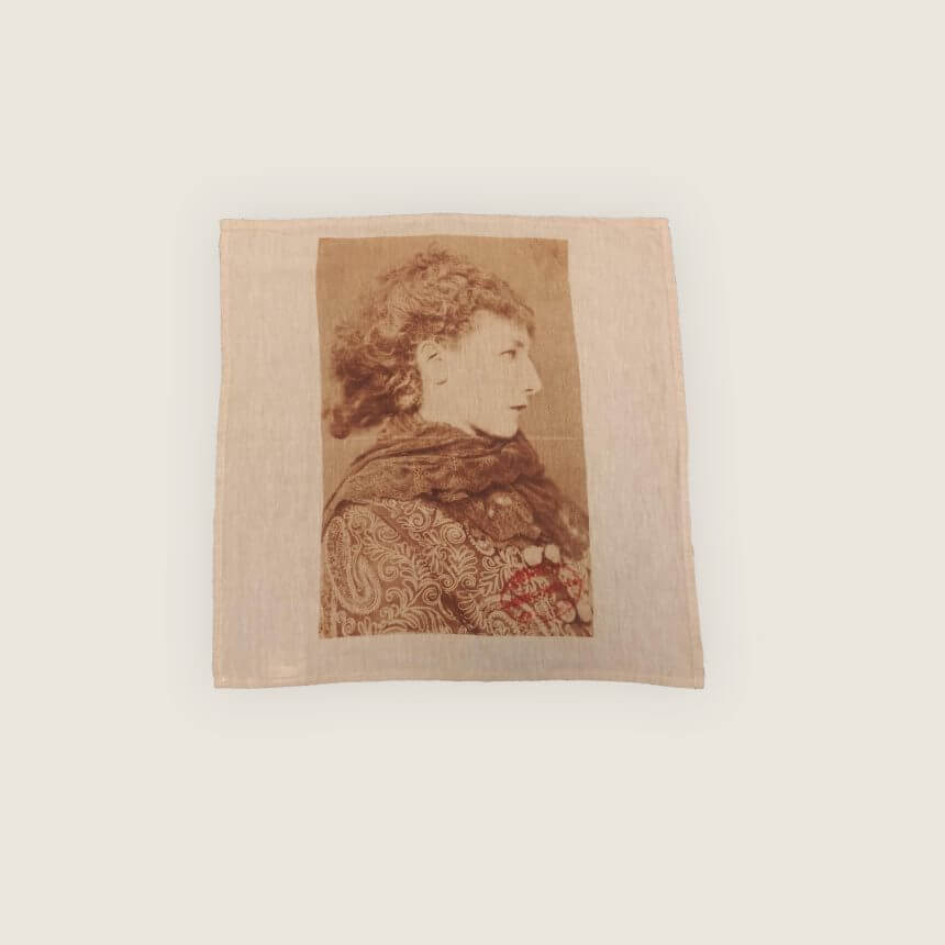 Serie Limitee Louise Comedie Francaise Linge de maison en lin ARchives theatre Sarah Bernhardt serviette